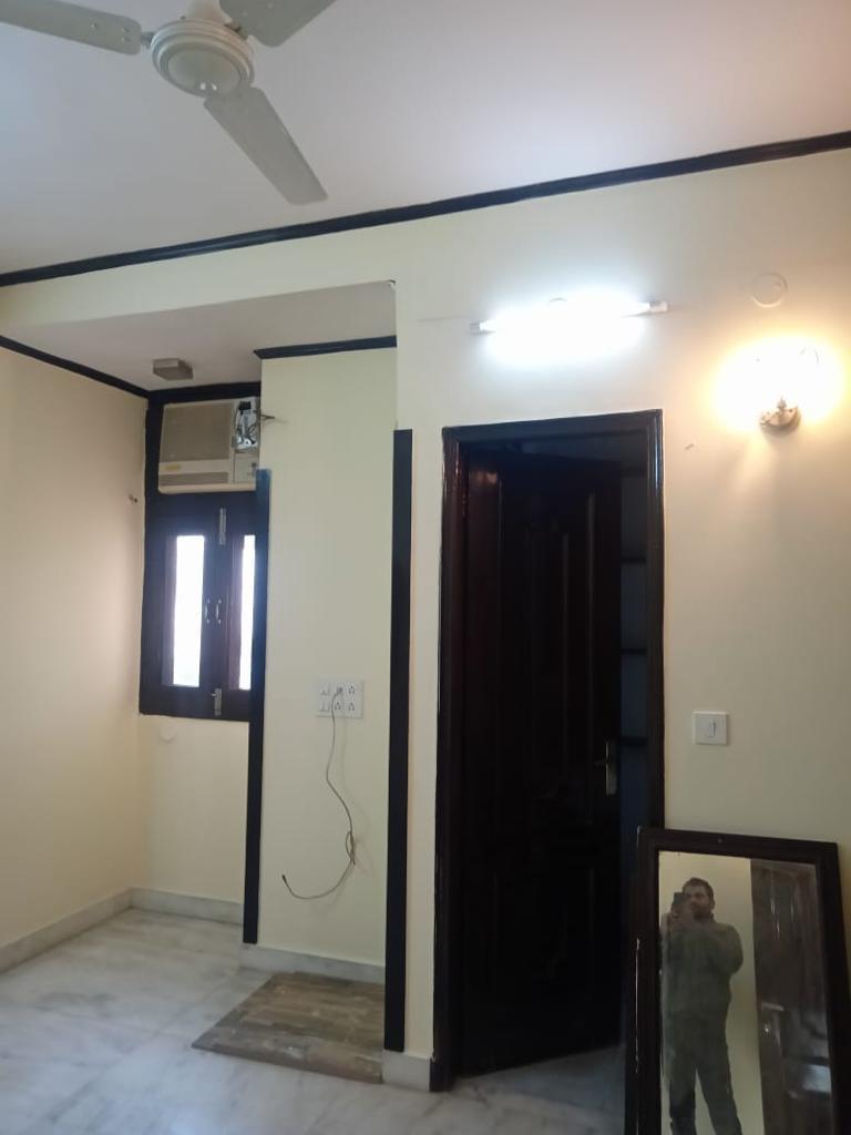 3 BHK BUILDER FLOOR SALE